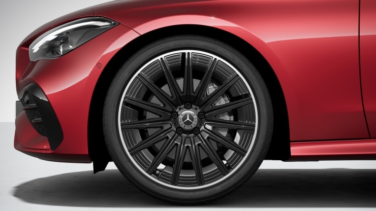 Bremsanlage mit größeren Bremsscheiben an der Vorderachse 1