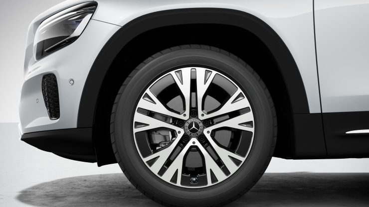 18" Aerodynamik-Leichtmetallr&auml;der im 5-Doppelspeichen-Design Bild 1