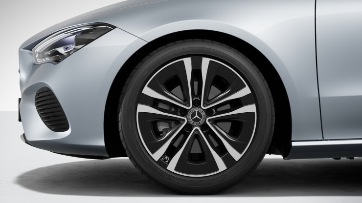 45&comma;7 cm &lpar;18"&rpar; Leichtmetallr&auml;der im 5-Doppelspeichen-Design Bild 1