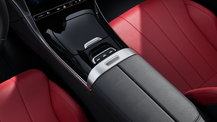 Mittelkonsole in Schwarz hochgl&auml;nzend 1