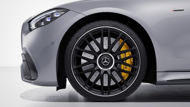 53&comma;3 cm &lpar;21"&rpar; AMG Schmieder&auml;der im Kreuzspeichen-Design Bild 1