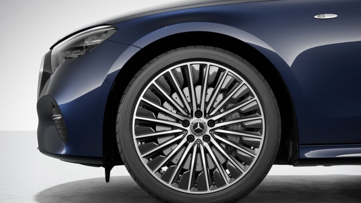 Bremsanlage mit gr&ouml;&szlig;eren Bremsscheiben an der Vorderachse 2