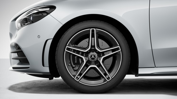 45&comma;7 cm &lpar;18"&rpar; AMG Leichtmetallr&auml;der im 5-Doppelspeichen-Design Bild 1