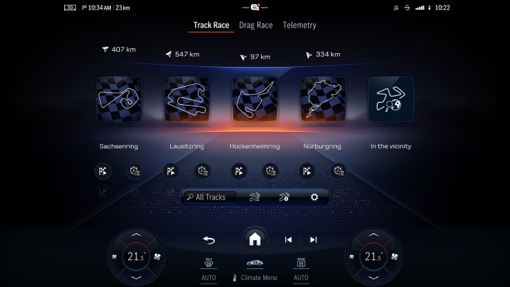 Digitales Extra&colon; AMG TRACK PACE 1