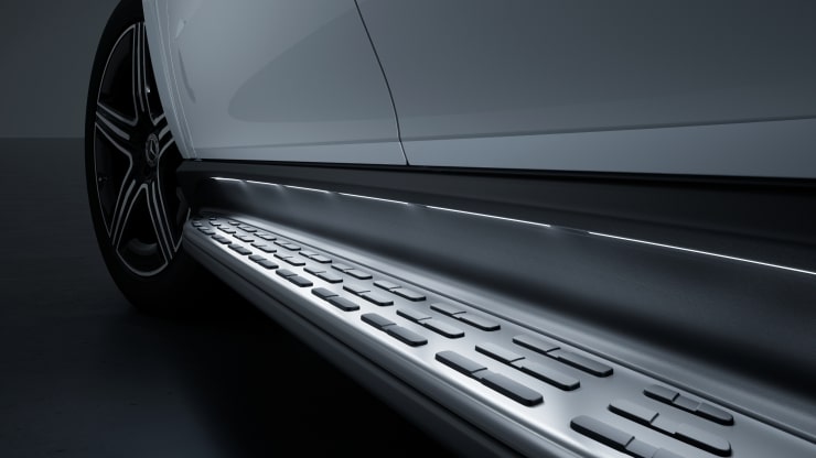 Trittbretter beleuchtet in Aluminium-Optik mit Gumminoppen Bild 1