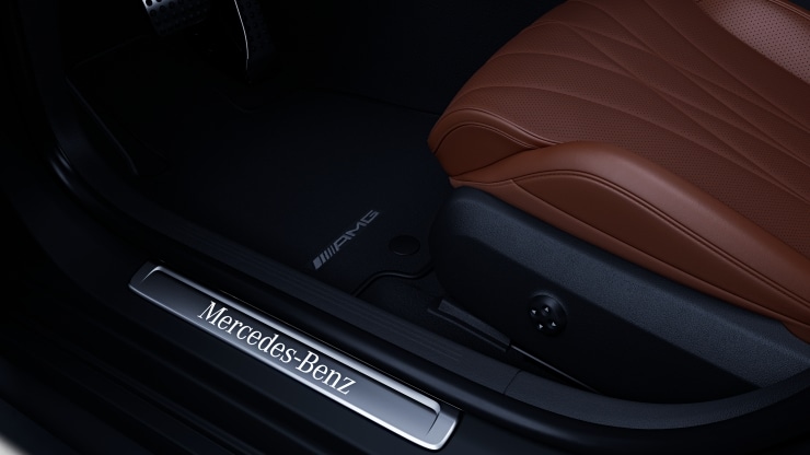 Einstiegsleisten mit "Mercedes-Benz" Schriftzug, beleuchtet 1