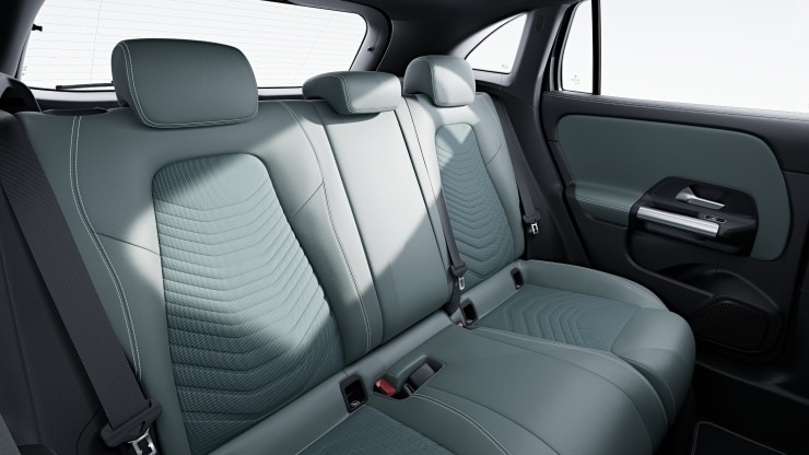 Sitzlehnen im Fond klappbar 1