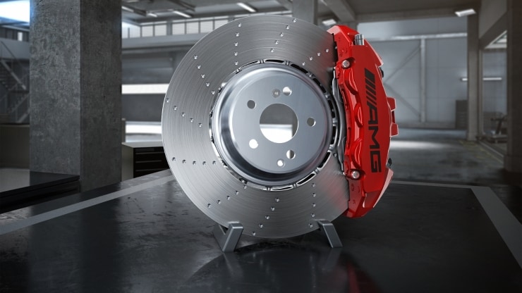 AMG Hochleistungs-Verbundbremsanlage 1