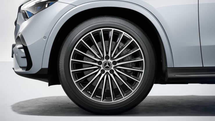 20" AMG Leichtmetallr&auml;der im Vielspeichen-Design Bild 1