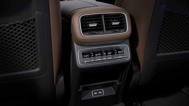 2 USB-Anschl&uuml;sse im Fond Bild 1