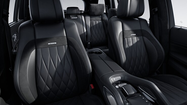 Multikontursitze f&uuml;r Fahrer und Beifahrer 5