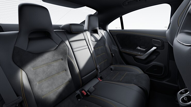 Serienausstattung Mercedes-AMG 8