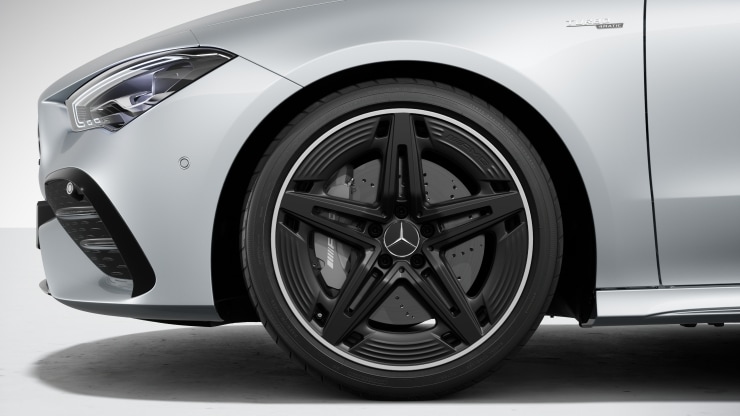 48&comma;3 cm &lpar;19"&rpar; AMG Leichtmetallr&auml;der im 5-Doppelspeichen-Design Bild 1