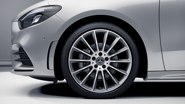 48&comma;3 cm &lpar;19"&rpar; AMG Leichtmetallr&auml;der im Vielspeichen-Design Bild 1