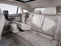 Mercedes-AMG EQS Sedan EASY-PACK through-loading facility