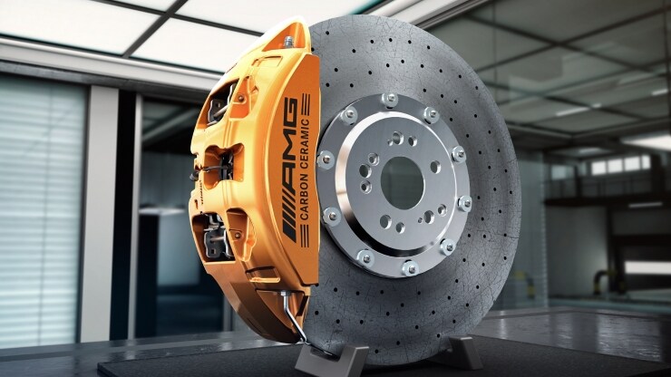 AMG Keramik Hochleistungs-Verbundbremsanlage Bild 1