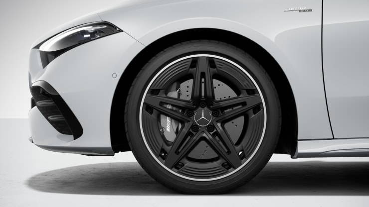 19" AMG Leichtmetallräder im 5-Doppelspeichen-Design Bild 1