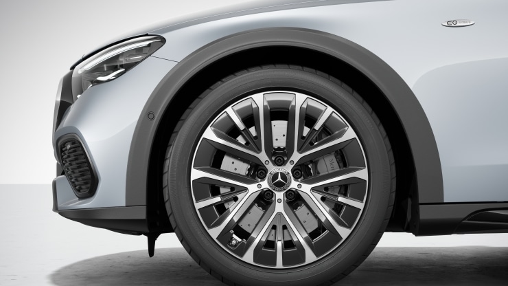 48,3 cm (19") Leichtmetallräder im Viel-Doppelspeichen-Design 1