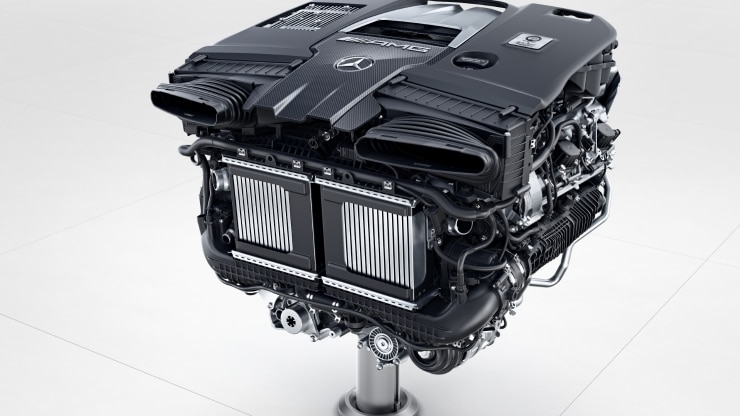 AMG Motorabdeckung Carbon Bild 1