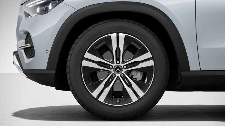 50,8 cm (20") Leichtmetallräder im 5-Speichen-Design 1