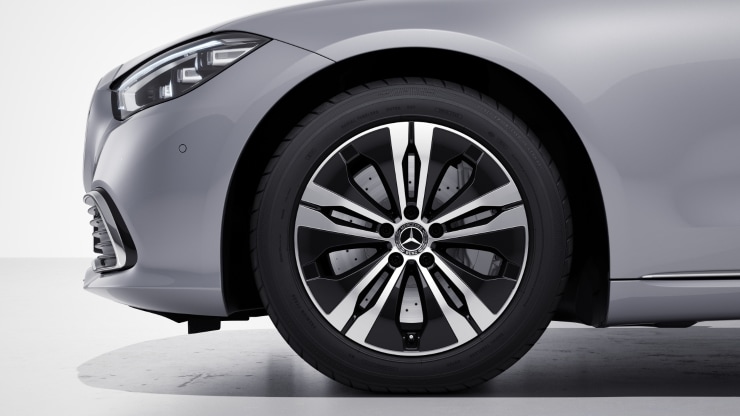 Jantes alliage 45&comma;7 cm &lpar;18"&rpar; &agrave; 5 doubles branches finition noir&sol;naturel brillant Image 1