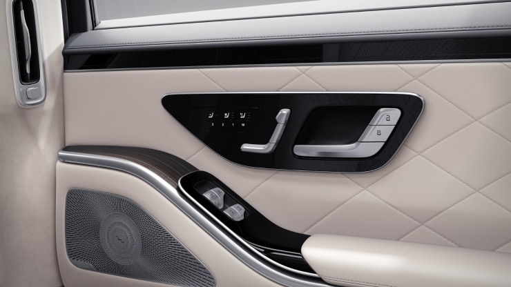 Fondsitze elektrisch einstellbar inklusive Memory-Funktion Bild 1