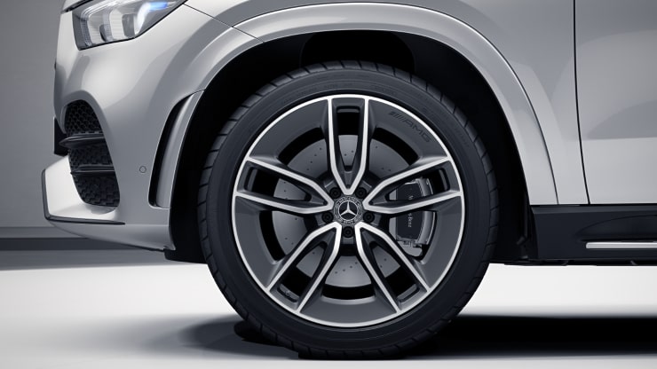 Bremsanlage mit gr&ouml;&szlig;eren Bremsscheiben an der Vorderachse Bild 1