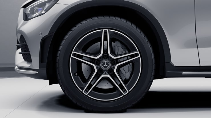 48&comma;3 cm &lpar;19"&rpar; AMG Leichtmetallr&auml;der im 5-Doppelspeichen-Design Bild 1