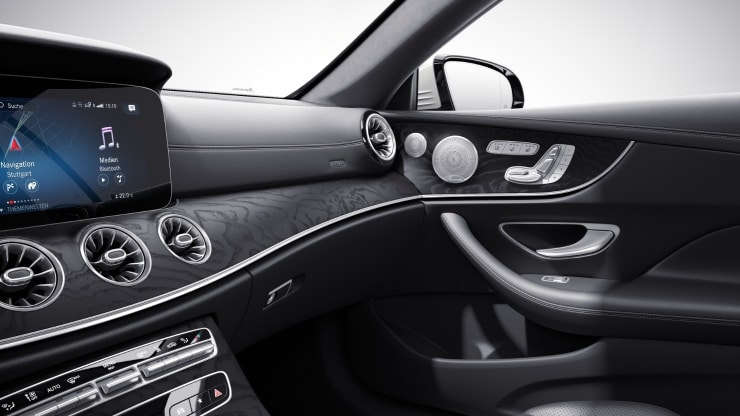 Zierelemente Holz Esche schwarz offenporig Bild 1