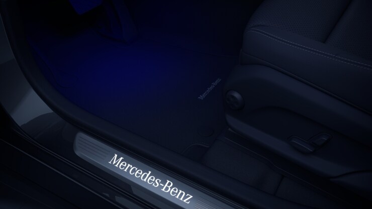 Baguettes de seuil &eacute;clair&eacute;es avec inscription "Mercedes-Benz" Image 1