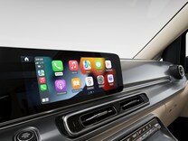 V-Class Digital Extra: Smartphone Integration