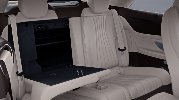 Sitzlehnen im Fond klappbar Bild 1