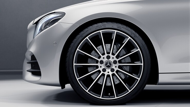 50&comma;8 cm &lpar;20"&rpar; AMG Leichtmetallr&auml;der im Vielspeichen-Design Bild 1