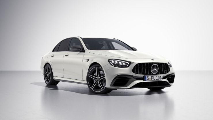 AMG spezifische K&uuml;hlerverkleidung&comma; abgedunkelt 3