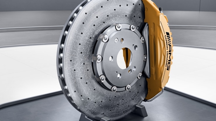 AMG Keramik Hochleistungs-Verbundbremsanlage Bild 1
