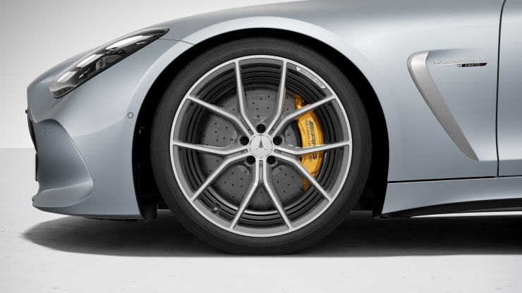 Ceramiczny uk&lstrok;ad hamulcowy AMG 1