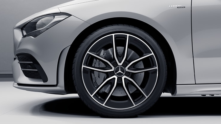 Jantes alliage AMG 48&comma;3 cm &lpar;19"&rpar; &agrave; 5 doubles branches&comma; finition noir brillant&sol;naturel brillant Image 1