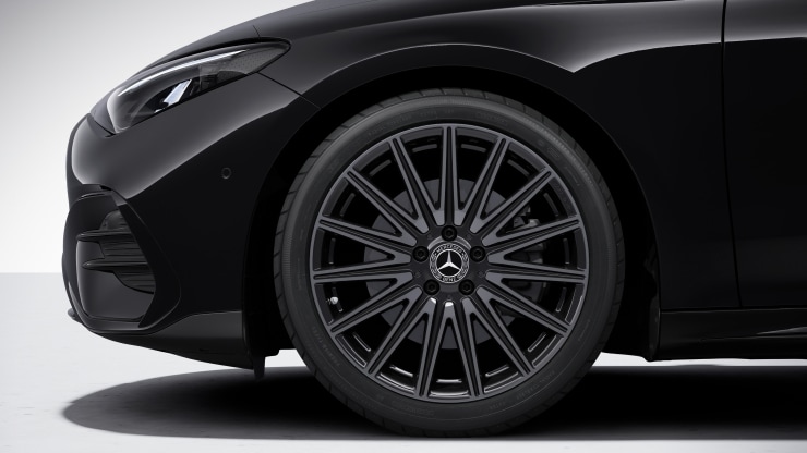 Jantes alliage AMG 48&comma;3&nbsp;cm &lpar;19"&rpar; multibranches finition noir brillant&sol;dark platin gloss Image 1