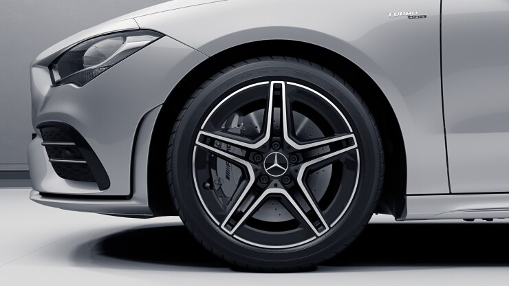 45&comma;7 cm &lpar;18"&rpar; AMG Leichtmetallr&auml;der im 5-Doppelspeichen-Design Bild 1