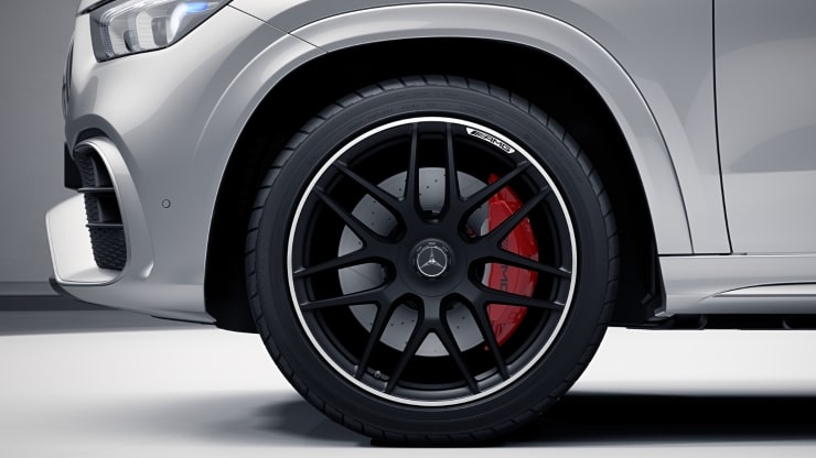 AMG Hochleistungs-Verbundbremsanlage Bild 1