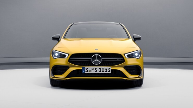 AMG spezifische K&uuml;hlerverkleidung&comma; abgedunkelt 2