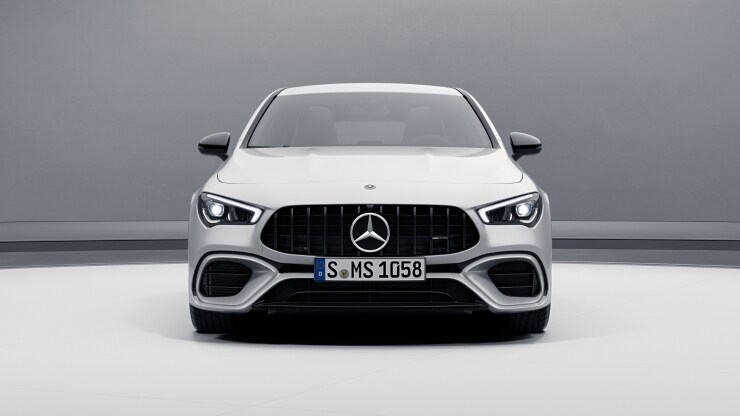 AMG spezifische K&uuml;hlerverkleidung&comma; abgedunkelt Bild 1