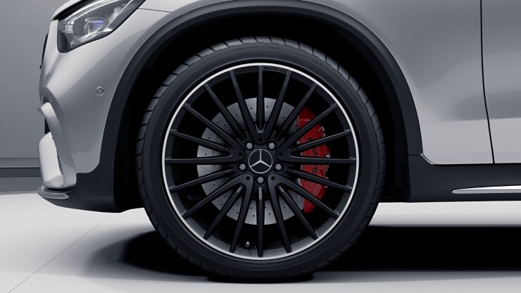 AMG Hochleistungs-Verbundbremsanlage Bild 1