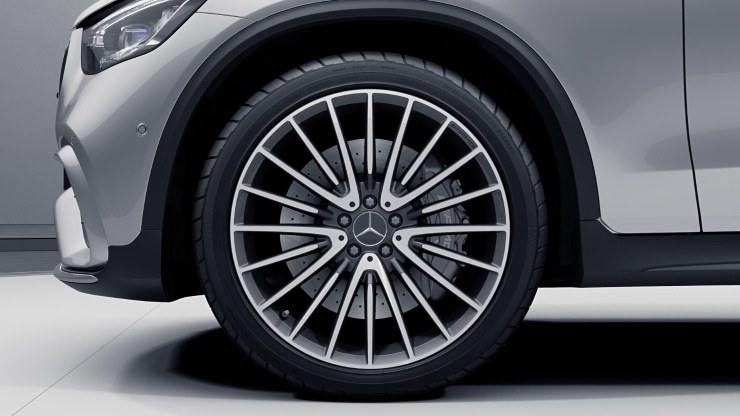 53&comma;3 cm &lpar;21"&rpar; AMG Leichtmetallr&auml;der im Vielspeichen-Design Bild 1