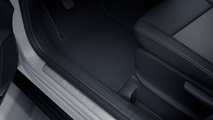 Einstiegsleisten mit "Mercedes-Benz"  Schriftzug Bild 1