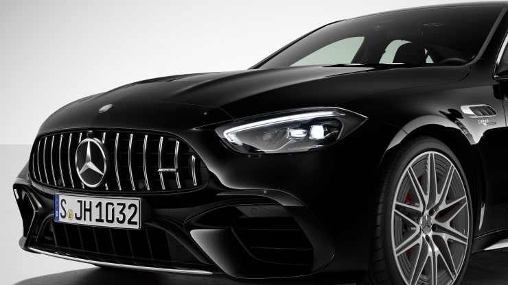 Exterior Mercedes-AMG 5