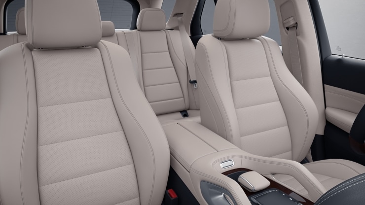 Multikontursitze f&uuml;r Fahrer und Beifahrer 2