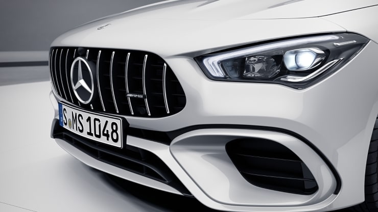 Serienausstattung Mercedes-AMG 3