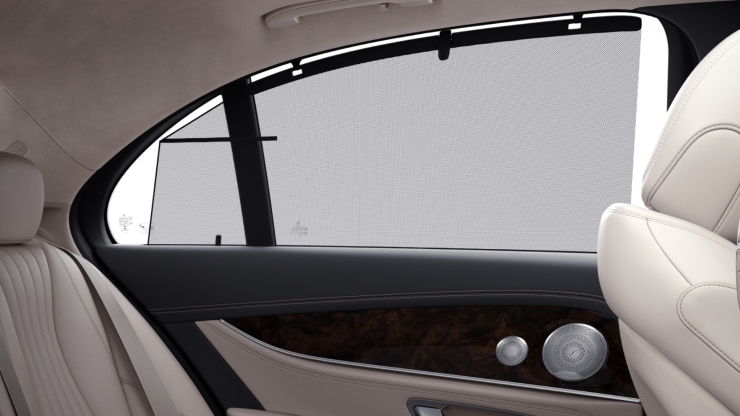 Sonnenrollos in den Fondt&uuml;ren links und rechts 2