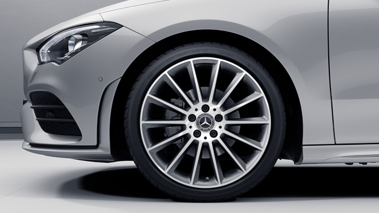 48&comma;3 cm &lpar;19"&rpar; AMG Leichtmetallr&auml;der im Vielspeichen-Design Bild 1